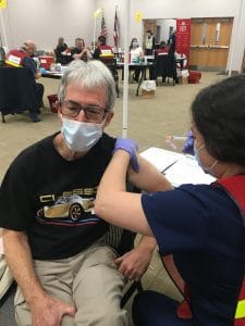 Dr. Hollander Getting Covid Vaccine
